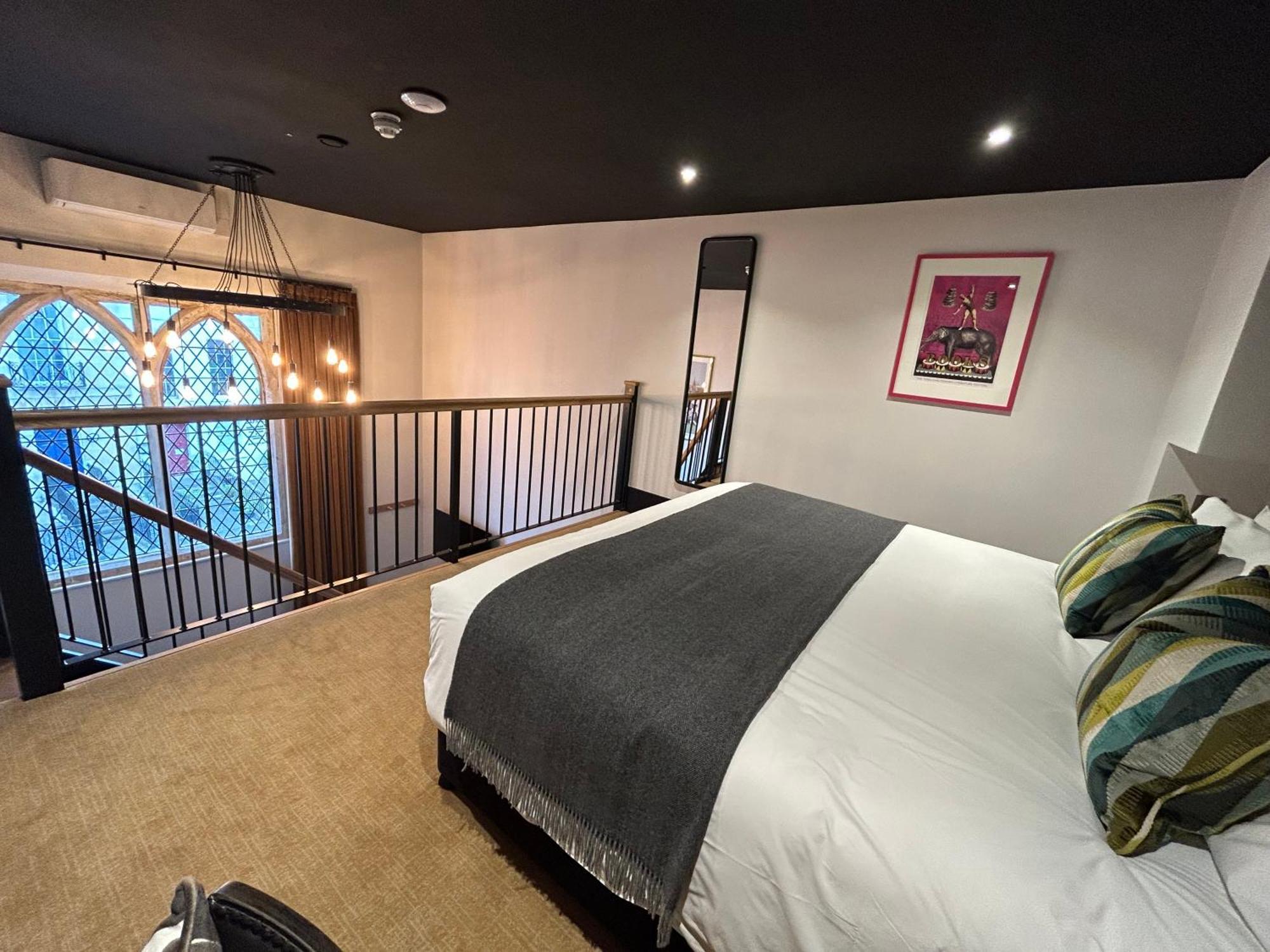 Crescent Place By Mansley เชลเทนแฮม ภายนอก รูปภาพ